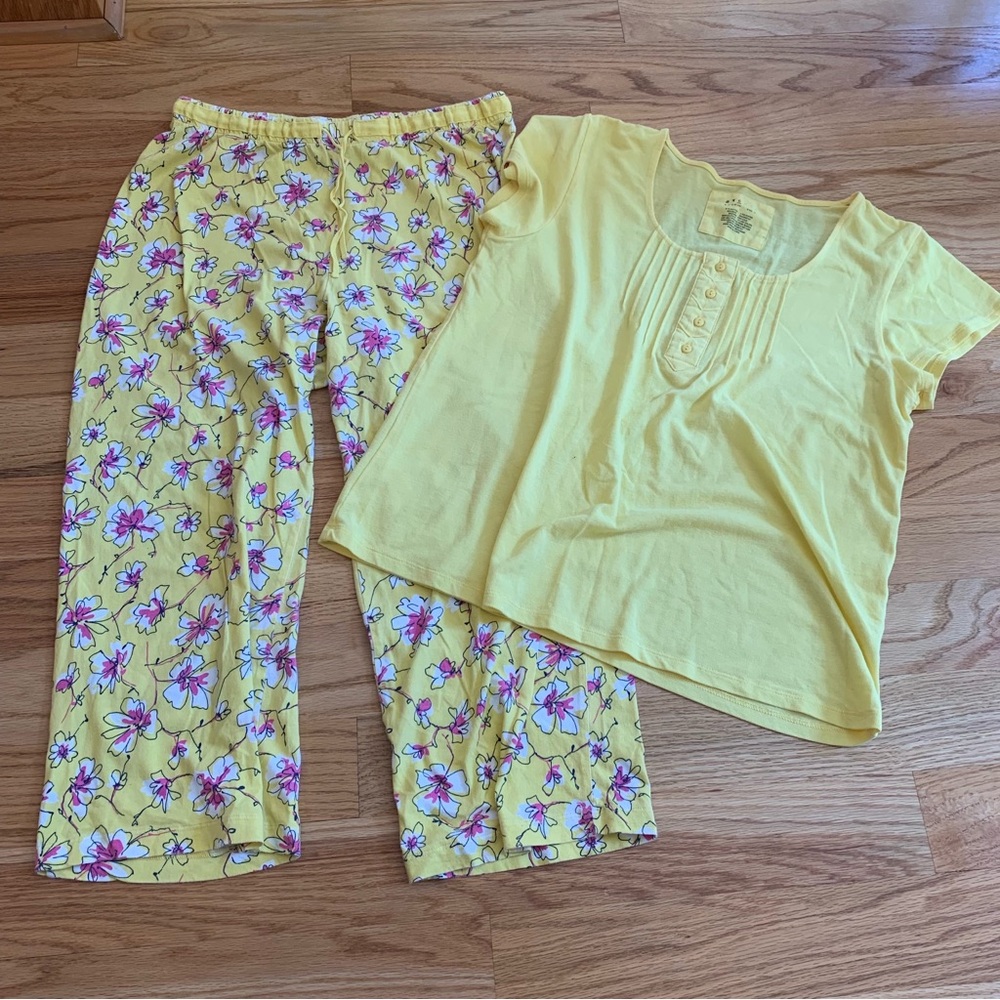 Axcess floral pajama set